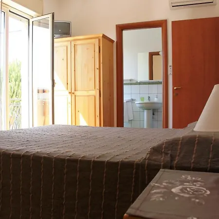 Bed and Breakfast Olimpo Le Torri 2*